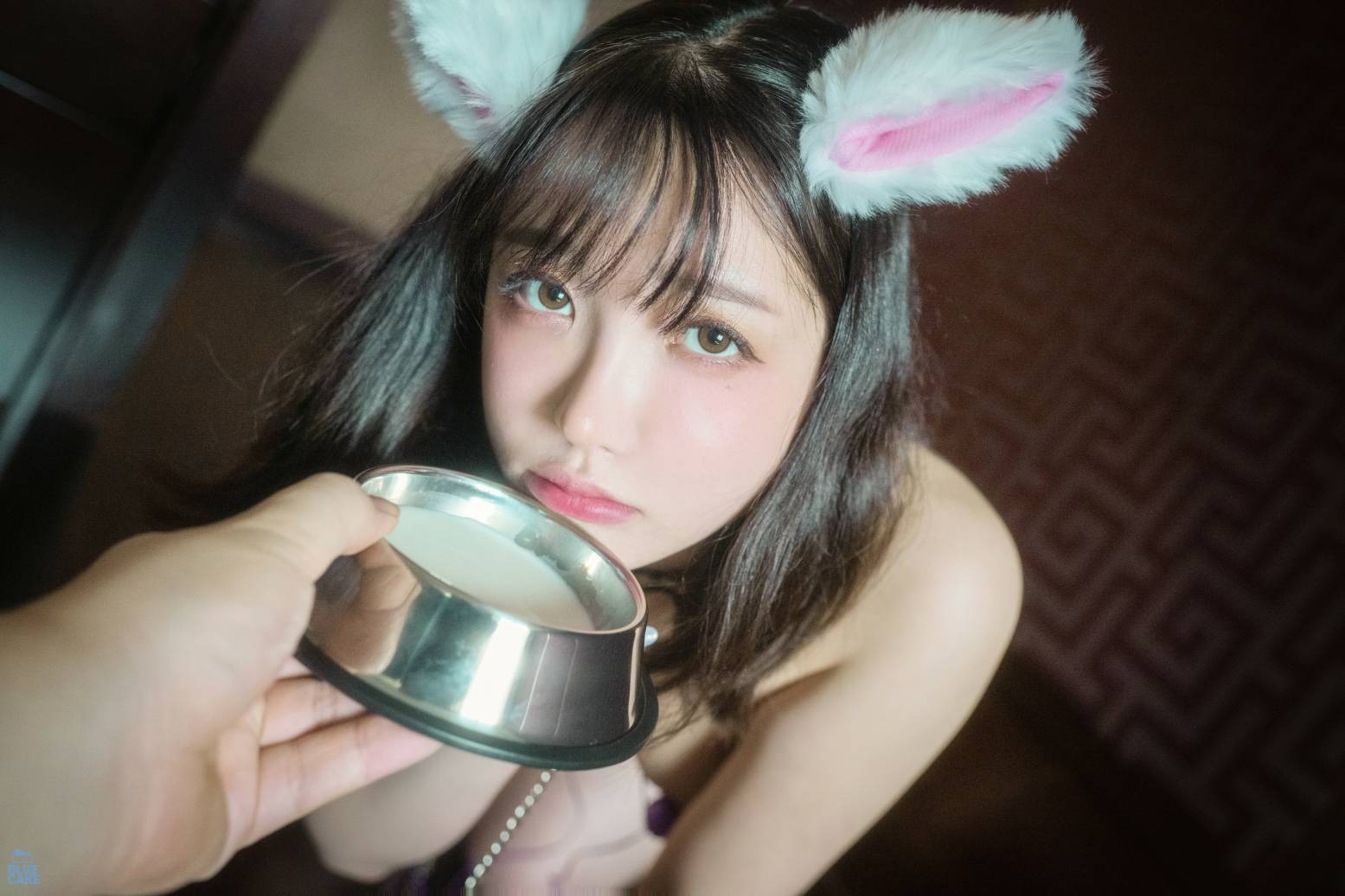 [BLUECAKE] YeEun (손예은) – Puss Puss RED.Ver + COSPLAY(75)