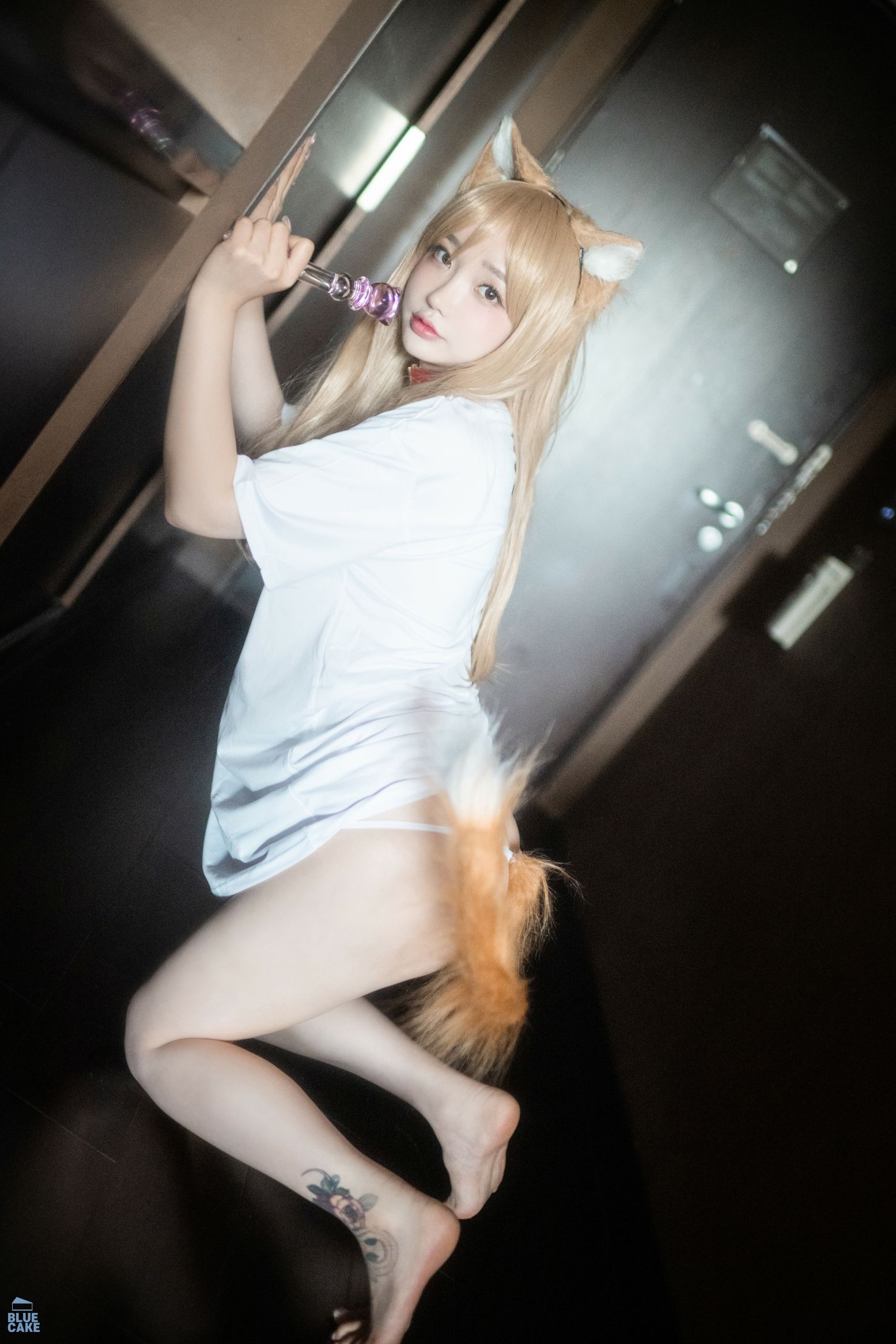 [BLUECAKE] YeEun (손예은) – Puss Puss RED.Ver + COSPLAY(66)