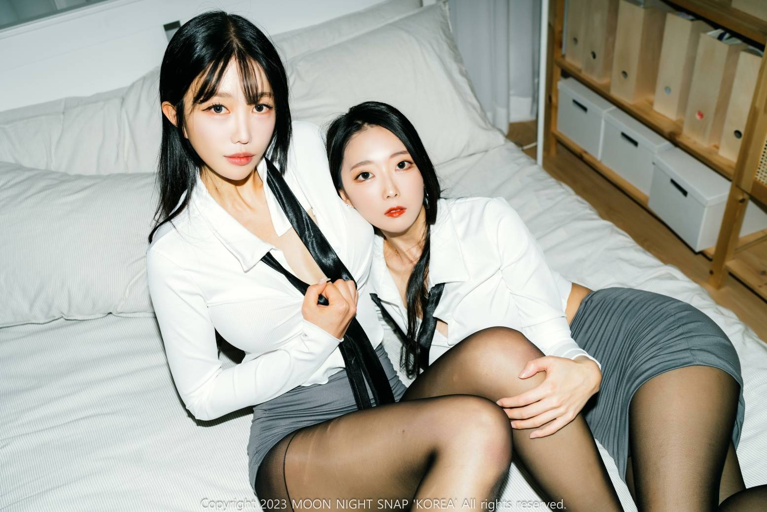 Moon Night Snap Mona x Yunjin - Close(80)