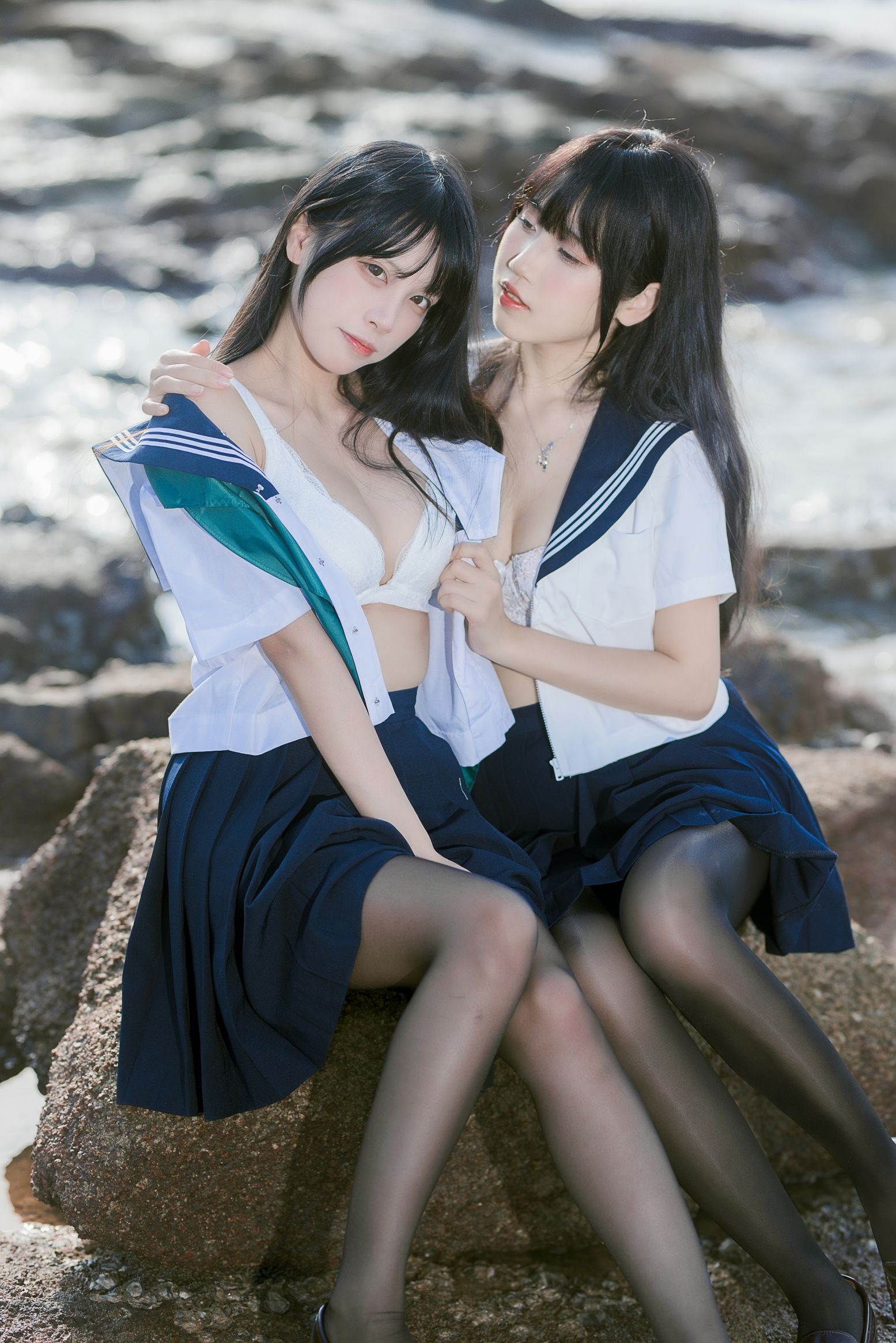 不呆猫&三無人型 - 水手服百合黑丝(2)